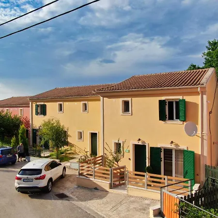 Casa Georgia Holiday home