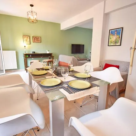 Casa Georgia * Κομπίτσι