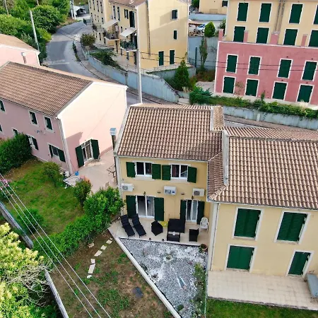 Casa Georgia Σπίτι διακοπών Κομπίτσι